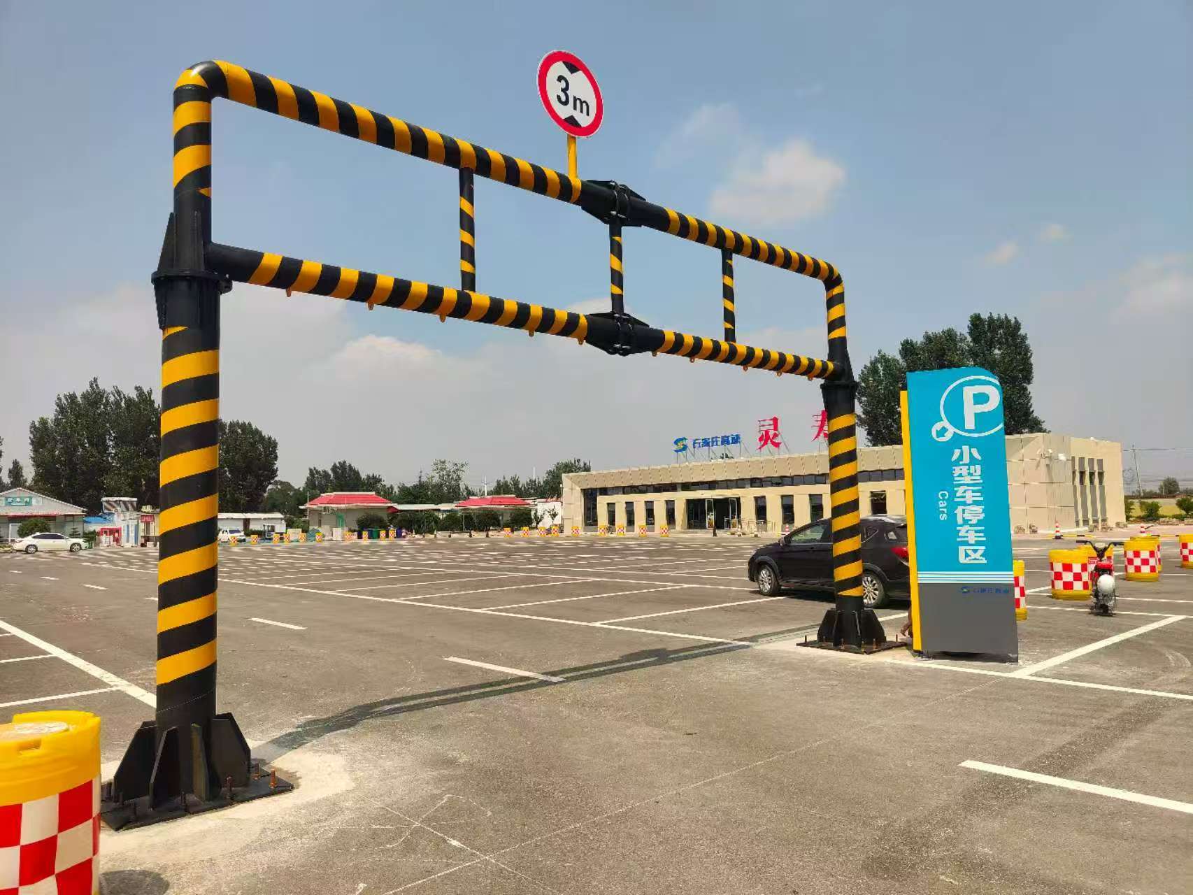 铜川市道路标志杆限高架 - 一站式服务